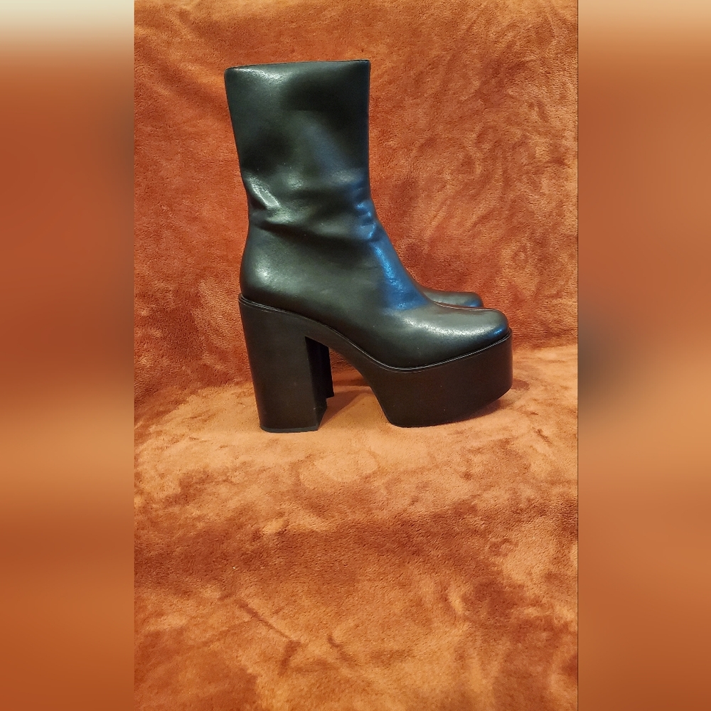 JEFFREY CAMPBELL BLACK PLATFORM BOOTS - Picture 2 of 5